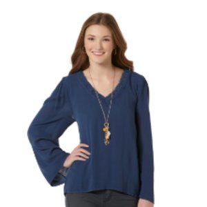 Bongo Back Design Blouse (NWOT)